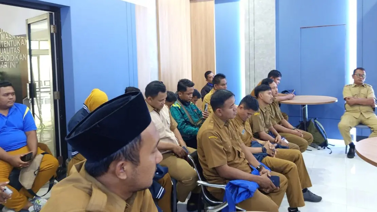 000000---Gaji Guru PPPK Paruh Waktu di Tasikmalaya Kembali Telat, DPRD Desak Disdikbud Maksimalkan Dana BTT