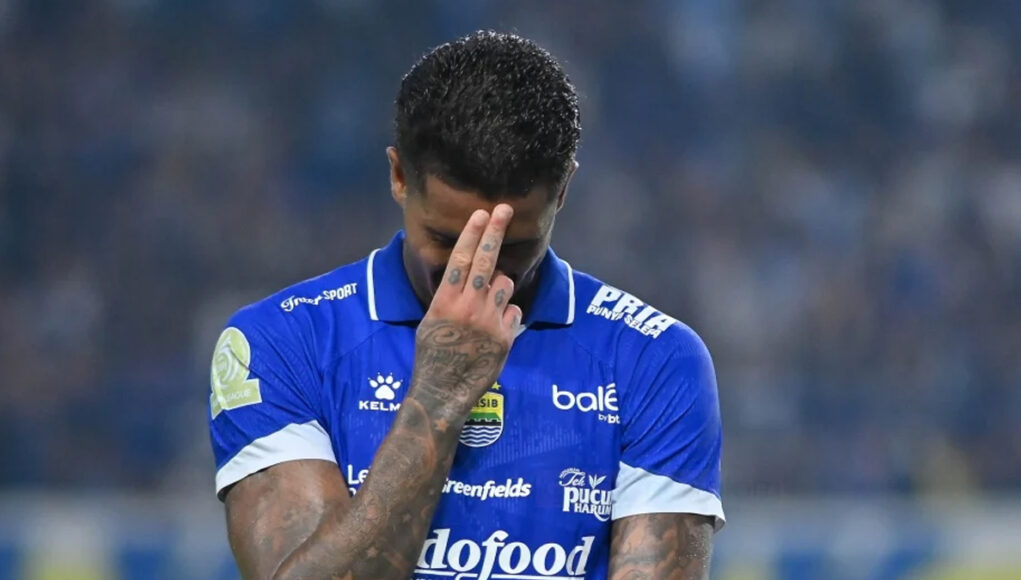 0000000--Striker Persib Ramon Tanque