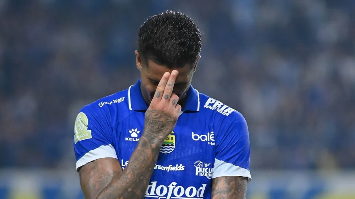 0000000--Striker Persib Ramon Tanque