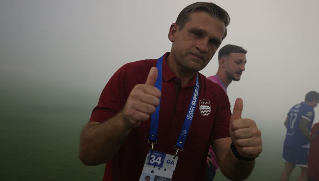 000000000000--Pelatih Persib Igor Tolic