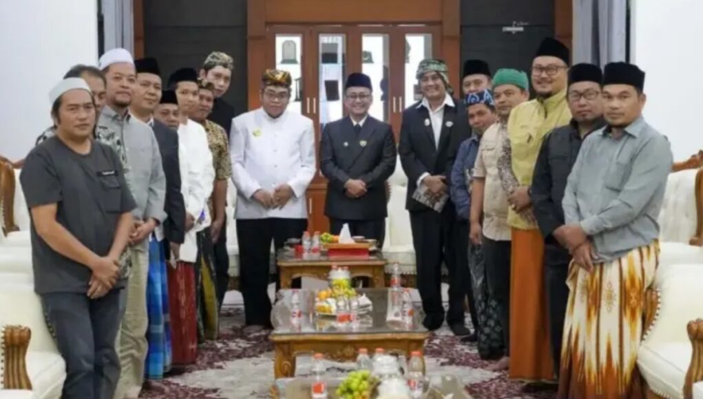 kunjungan Sultan Cirebon