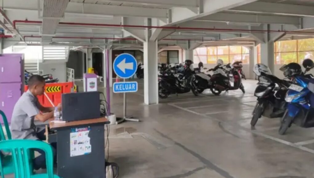 retribusi parkir